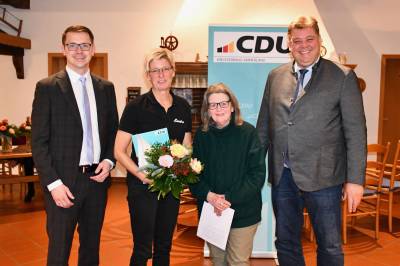 Sandra Adams (Vreschen-Bokel) 